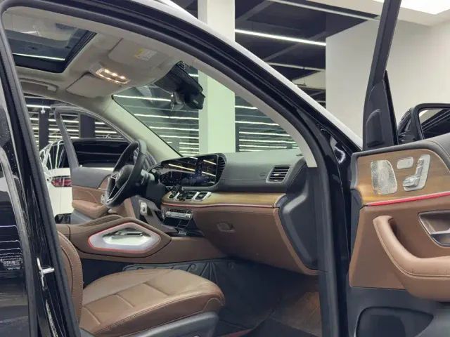 Mercedes-Benz GLE-Class — Фото автомобиля 10