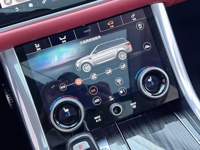 Land Rover Range Rover Sport — Фото автомобиля 16