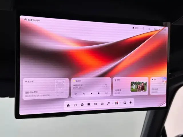 ZEEKR Zeekr 9X 2025 Model Gloss Black Edition — Фото автомобиля 17