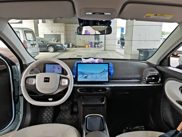 JAC Yiwei 3 — Фото автомобиля 9
