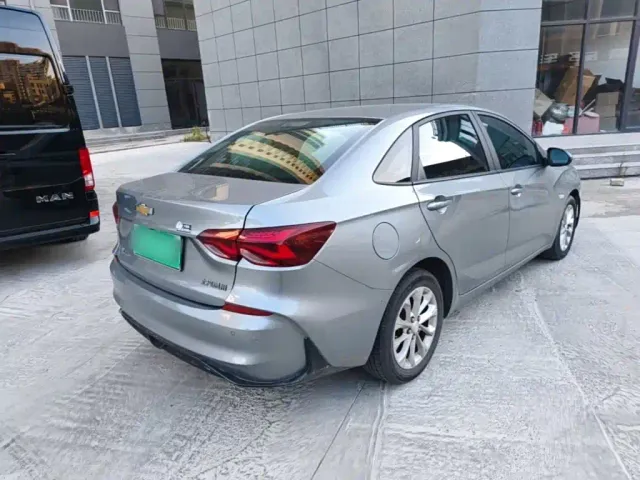 Chevrolet Monza — Фото автомобиля 6