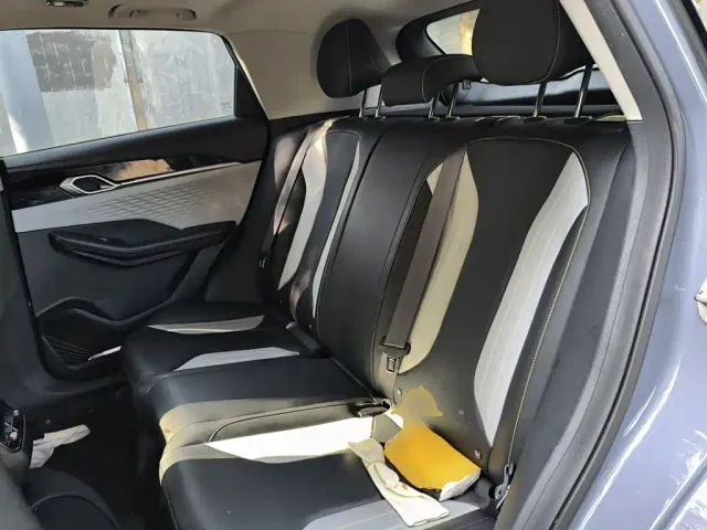 Geely Binyue — Фото автомобиля 13