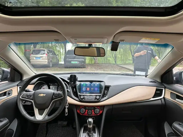 Chevrolet Monza — Фото автомобиля 6
