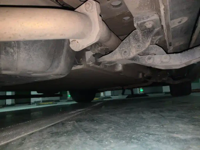 Li Auto L8 — Фото автомобиля 16