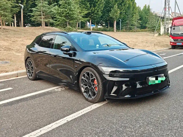 Zeekr 007 GT — Фото автомобиля 2