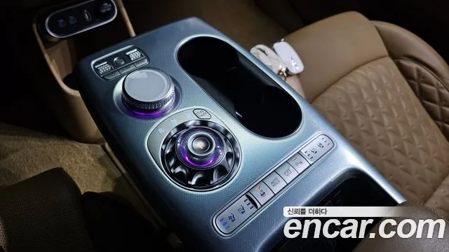 Genesis GV60 — Фото автомобиля 9