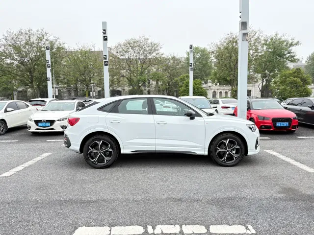 Audi Q3 Sportback — Фото автомобиля 4