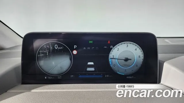 Hyundai Staria Staria 4WD Lounge 9 мест — Фото автомобиля 8