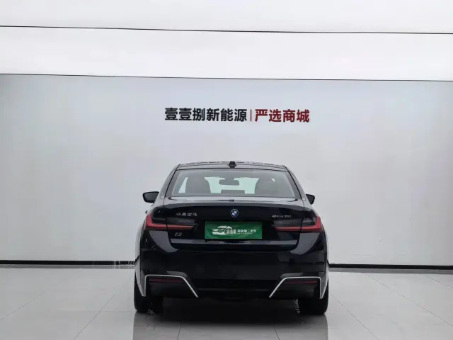 BMW i3 — Фото автомобиля 8