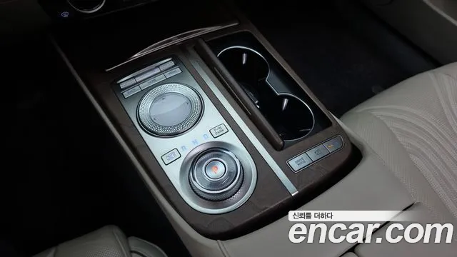 Genesis G80 RG3 — Фото автомобиля 12