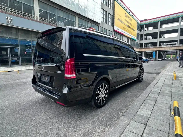 Mercedes-Benz V-Class — Фото автомобиля 5