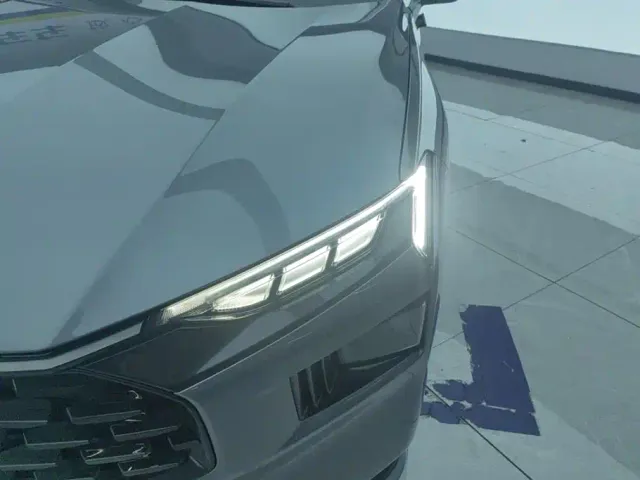 Ford Mondeo — Фото автомобиля 5