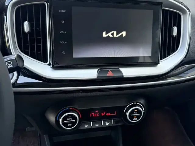 Kia KX1 — Фото автомобиля 14