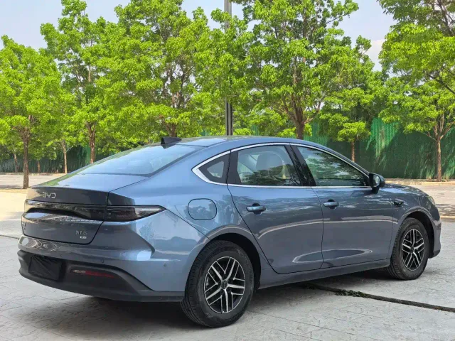BYD Seal 05 DM-i — Фото автомобиля 6