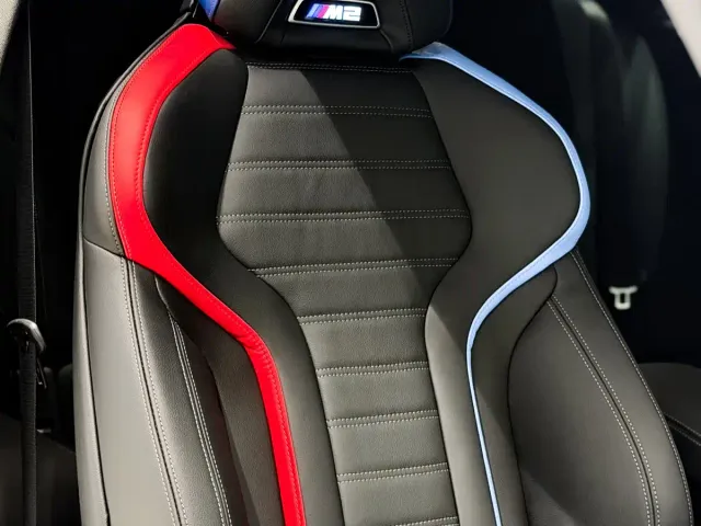 BMW M2 — Фото автомобиля 14