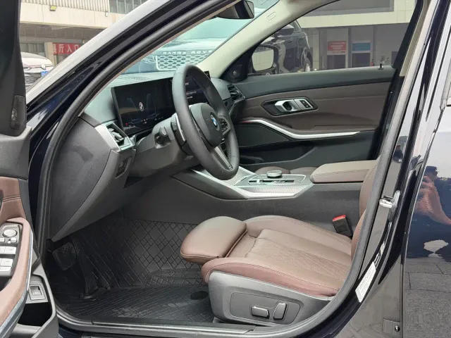 BMW 3 Series — Фото автомобиля 6