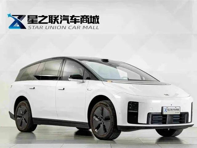 Li Auto Li i8 2025 Standard Edition — Фото автомобиля 5