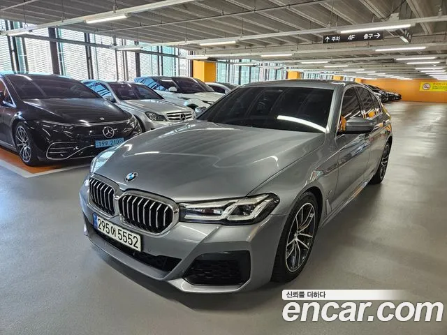 Фотография автомобиля — BMW 5 Series G30