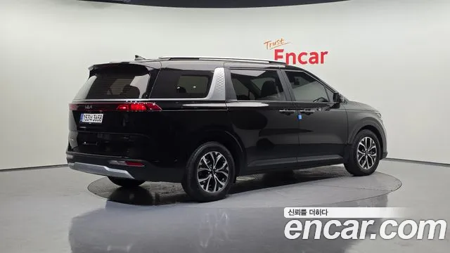 Kia Canival Carnival 4 поколение Дизель 9 мест Prestige — Фото автомобиля 2