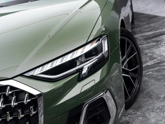 Audi A8 — Фото автомобиля 2