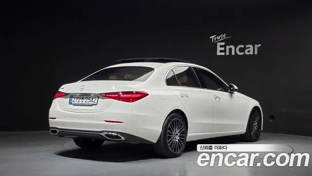 Mercedes-Benz C-Class W206 — Фото автомобиля 2