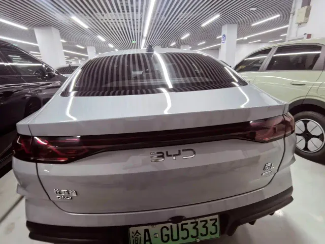 BYD Qin L — Фото автомобиля 7