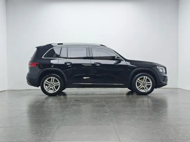 Mercedes-Benz GLB-Class — Фото автомобиля 11
