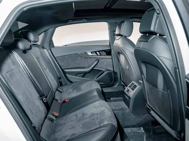 Audi A4L — Фото автомобиля 22
