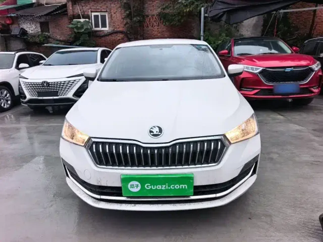 Skoda Rapid — Фото автомобиля 2