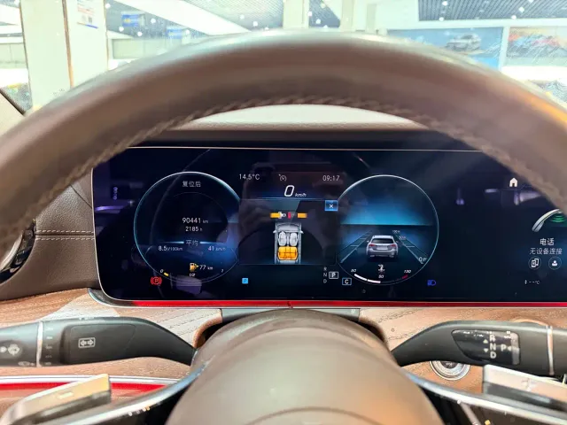 Mercedes-Benz E-Class — Фото автомобиля 14