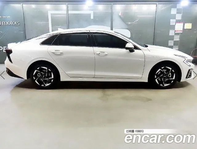 Kia K5 Новый K5 3 поколение 2.0 LPi(Для проката) — Фото автомобиля 5