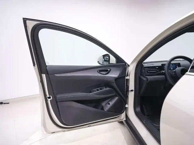BYD Seal 06 — Фото автомобиля 12