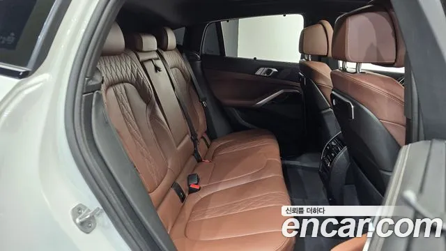 BMW X6 xDrive40i M Sport — Фото автомобиля 9