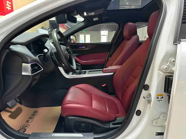 Jaguar XEL — Фото автомобиля 8