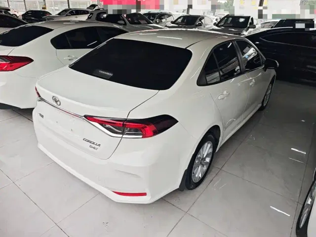Toyota Corolla — Фото автомобиля 6