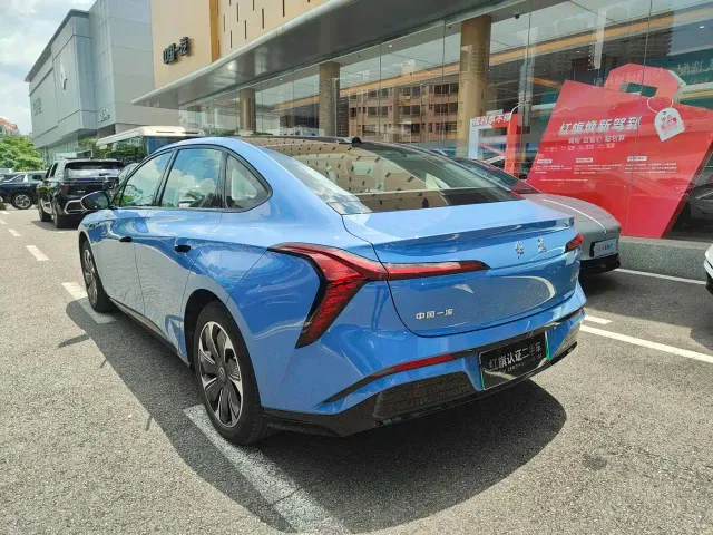 Hongqi Tiangong 05 — Фото автомобиля 7