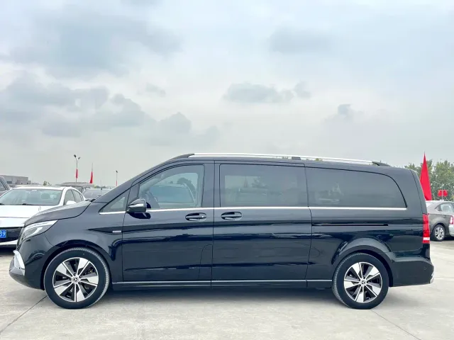 Mercedes-Benz V-Class — Фото автомобиля 3