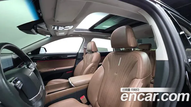 Hyundai Grandeur Grandeur (GN7) 2.5 Бензин 2WD — Фото автомобиля 18