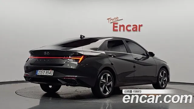 Фотография автомобиля — Hyundai Avante CN7