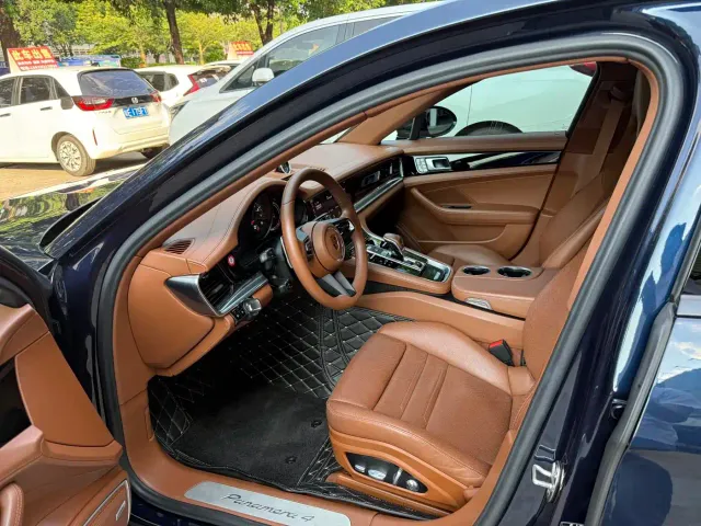 Porsche Panamera — Фото автомобиля 4