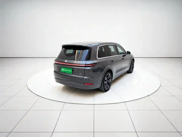 Li Auto L9 — Фото автомобиля 6