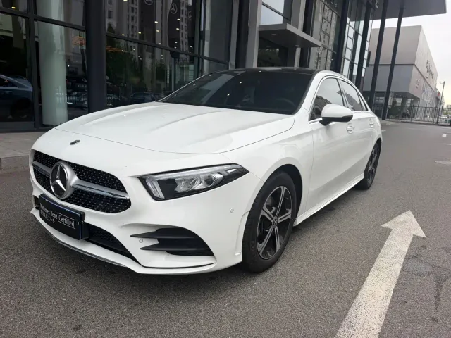 Фотография автомобиля — Mercedes-Benz A-Class