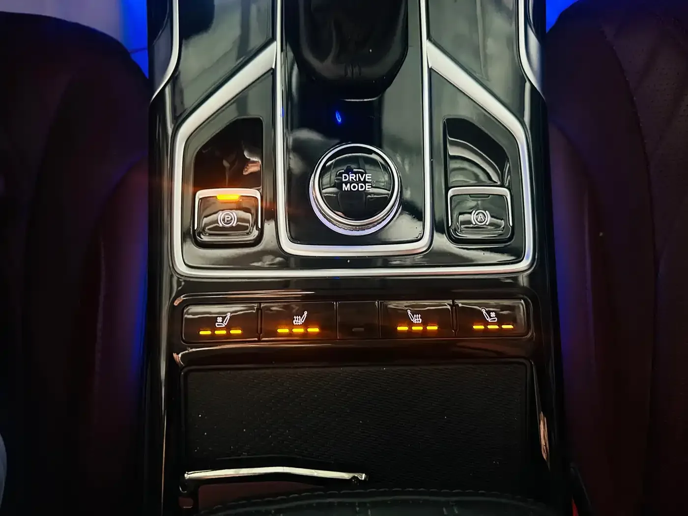Hongqi Hongqi HS5 2022 Facelift 2.0T Smart Flag Enjoyment AWD Edition — Фото автомобиля 6