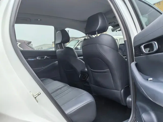 Geely Galaxy E5 — Фото автомобиля 5