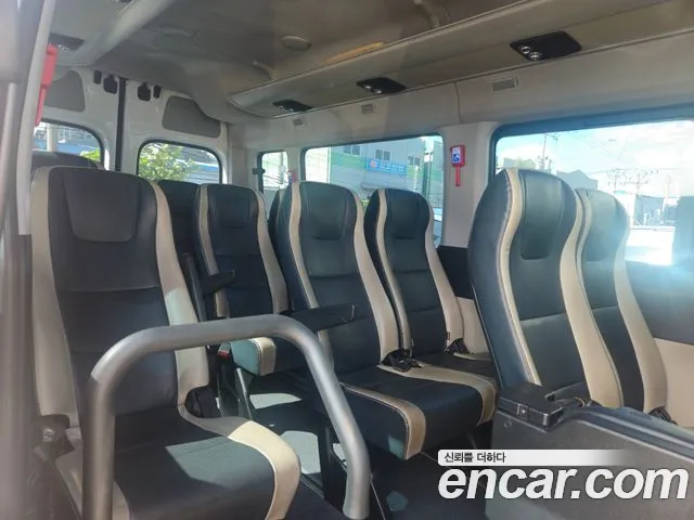 Hyundai Solati — Фото автомобиля 9