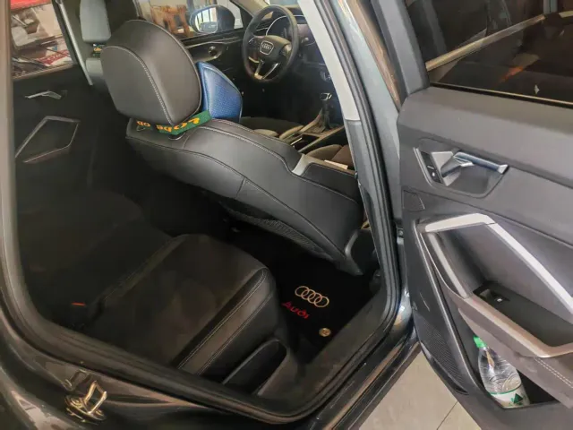 Audi Q3 — Фото автомобиля 10