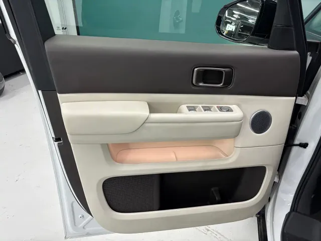 Li Auto MEGA — Фото автомобиля 8