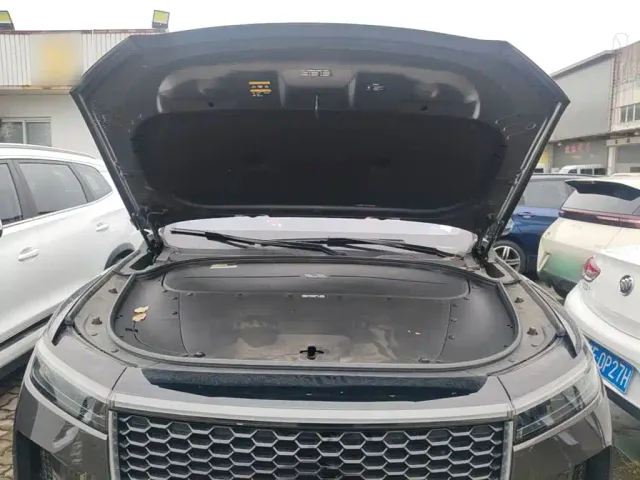 Li Auto ONE — Фото автомобиля 19