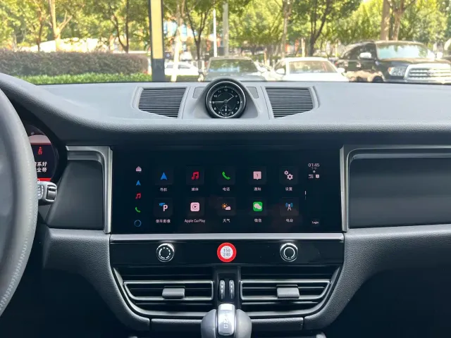 Porsche Macan — Фото автомобиля 8