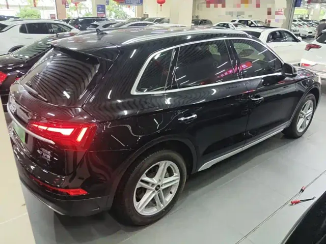 Audi Q5L — Фото автомобиля 4